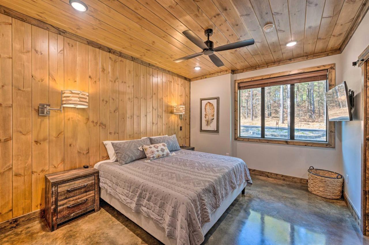 Broken Bow Lazy Dog Lodge With Hot Tub, Pool Table ภายนอก รูปภาพ